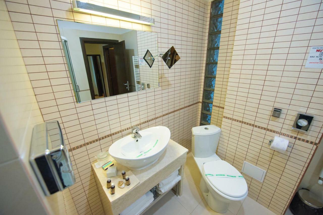 Imago Boutique Hotel Mamaia Extérieur photo