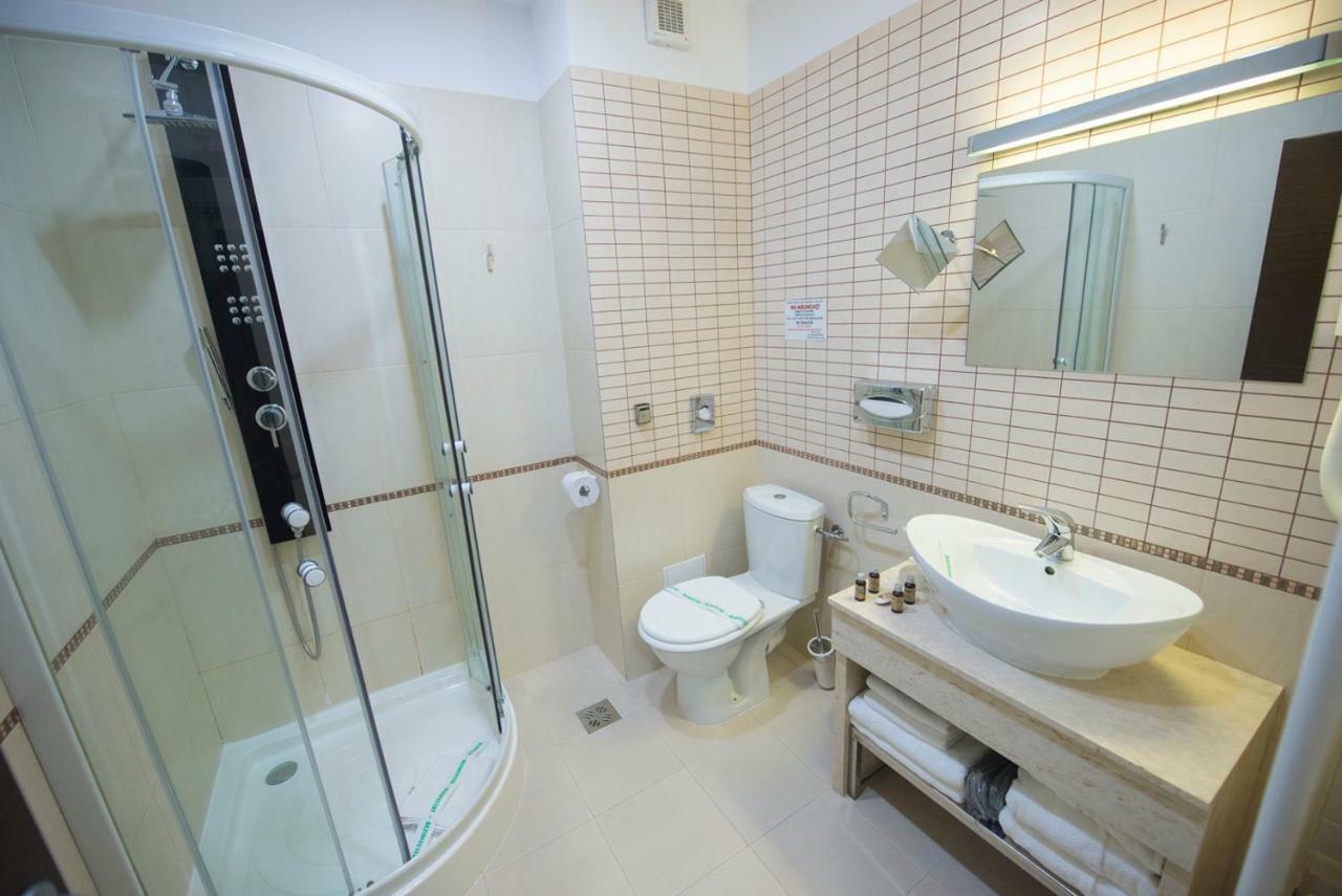 Imago Boutique Hotel Mamaia Extérieur photo