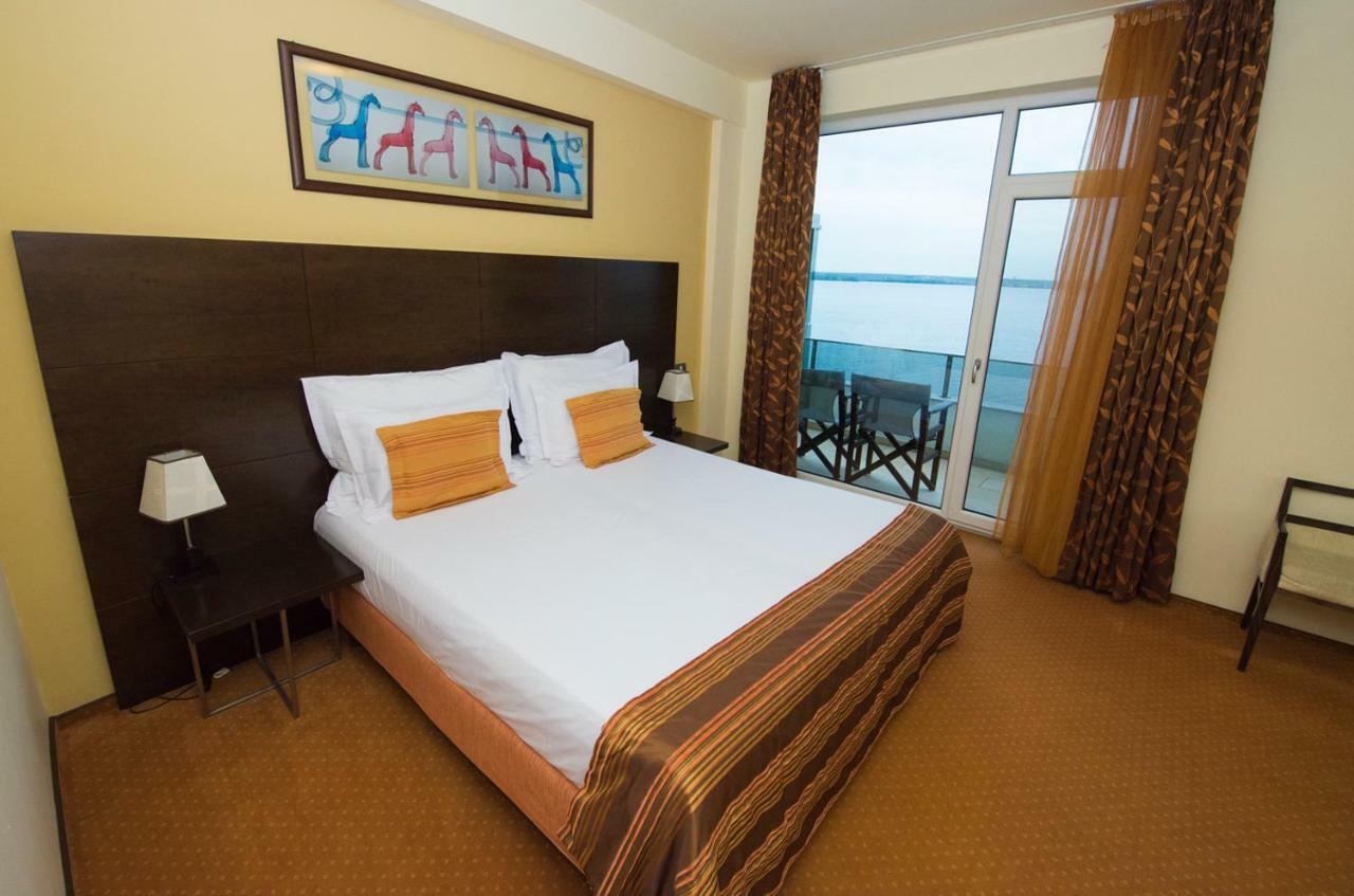 Imago Boutique Hotel Mamaia Extérieur photo